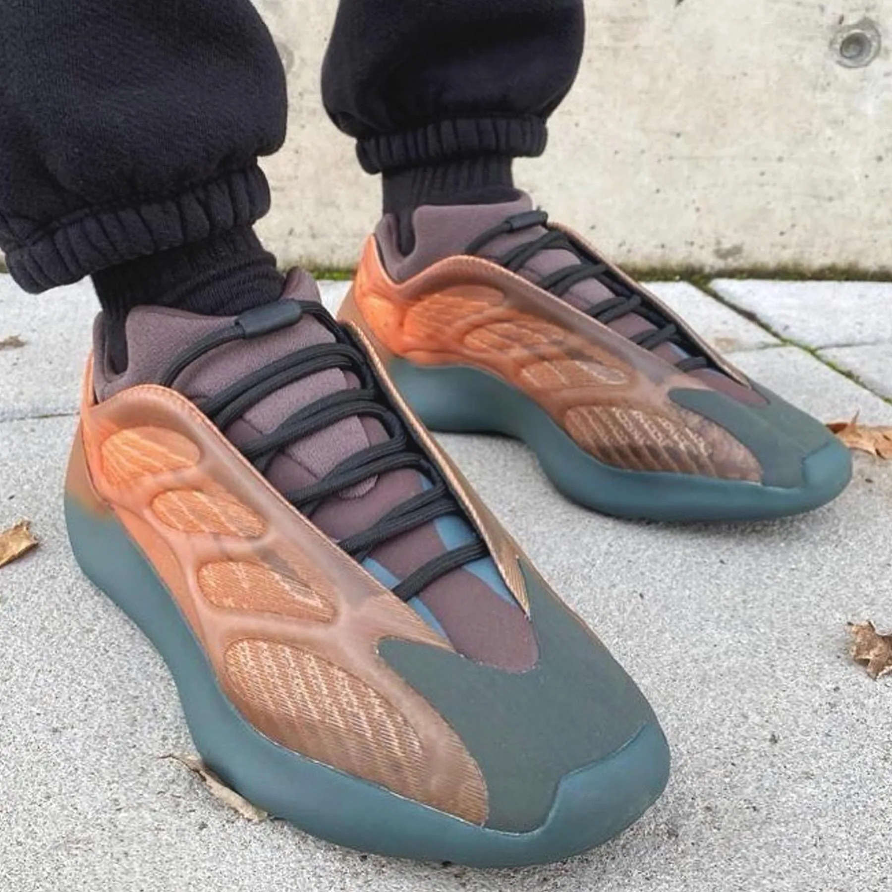 adidas Yeezy 700 V3 'Copper Fade'