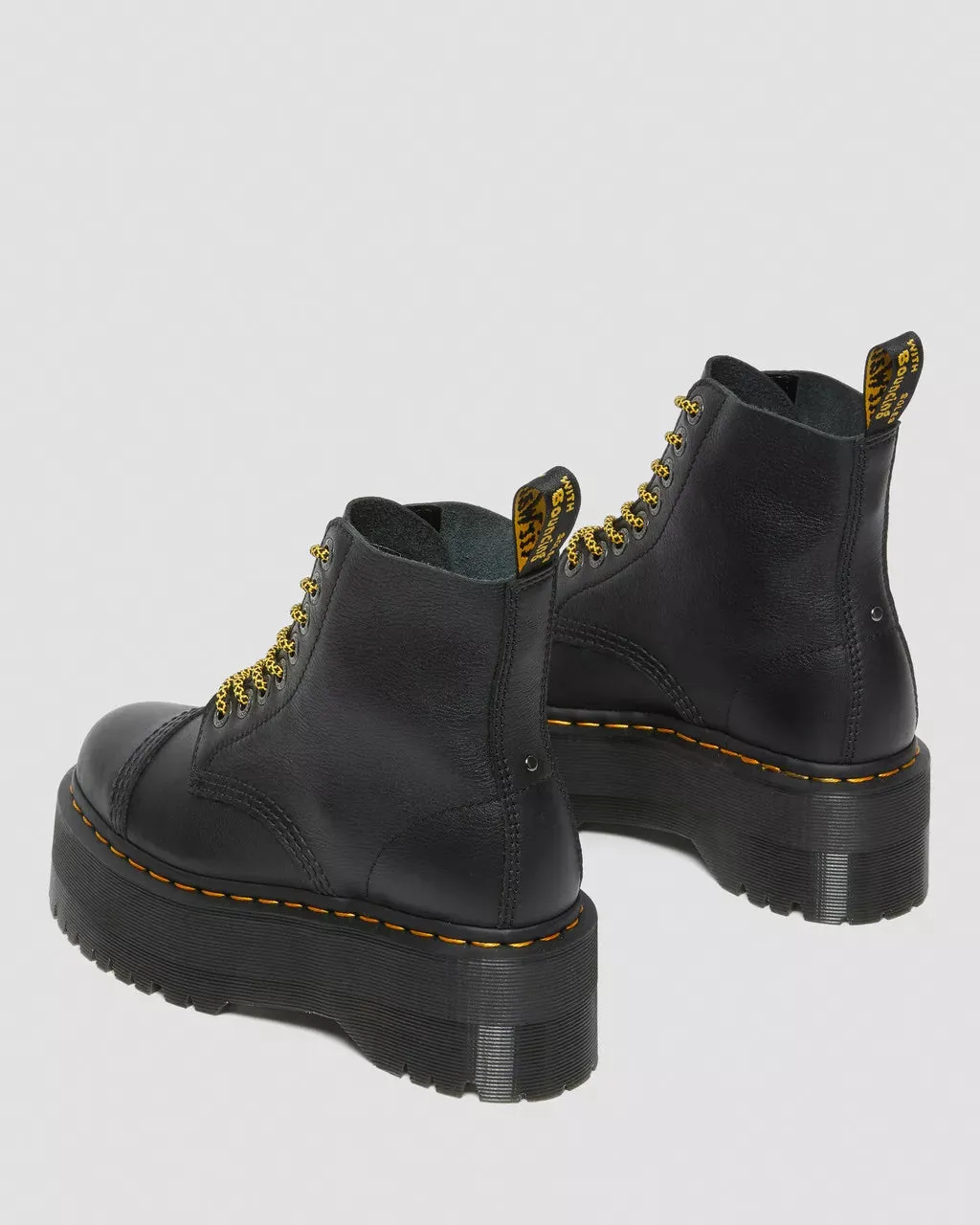 Doc Martens Women's SINCLAIR MAX PISA LEATHER PLATFORM BOOTS (Black)