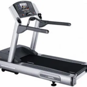 Life Fitness 95Te Treadmill