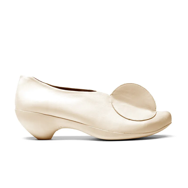 SS25_61 LOWTOP Parchment | Slip On Heels